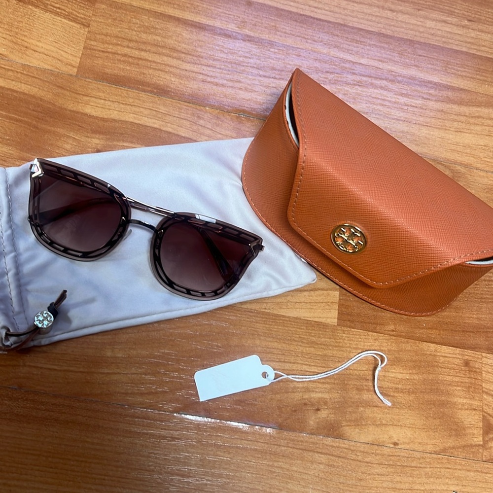 TORY BURCH SUNGLASSES